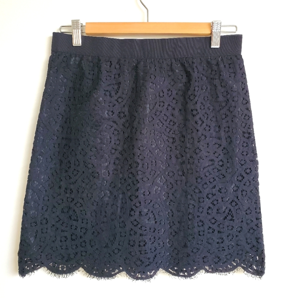 Joe Fresh black lace pencil skirt size 4